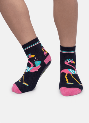 Meia Soquete Cano Médio com Sola Emborrachada Menina Flamingo